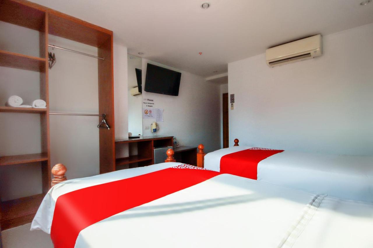 Oyo 861 Patong Dynasty Hotel Dış mekan fotoğraf