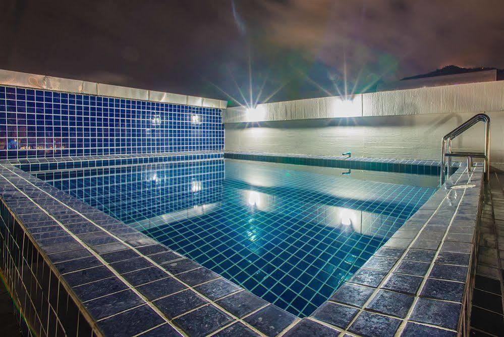 Oyo 861 Patong Dynasty Hotel Dış mekan fotoğraf